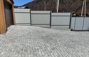 АНТИЧНАЯ БРУСЧАТКА С РОВНОЙ ПОВЕРХНОСТЬЮ